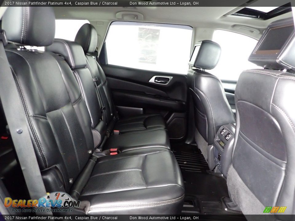 2017 Nissan Pathfinder Platinum 4x4 Caspian Blue / Charcoal Photo #36