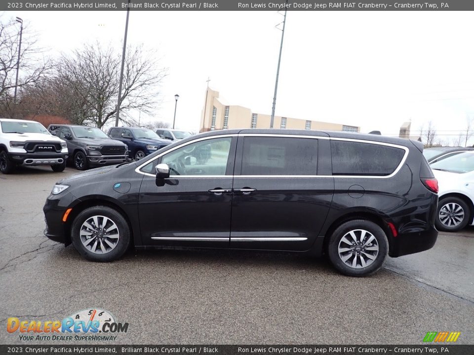 2023 Chrysler Pacifica Hybrid Limited Brilliant Black Crystal Pearl / Black Photo #2