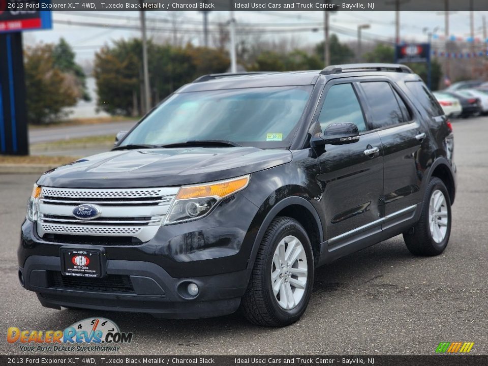 2013 Ford Explorer XLT 4WD Tuxedo Black Metallic / Charcoal Black Photo #1