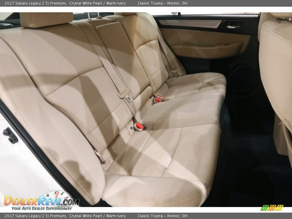 2017 Subaru Legacy 2.5i Premium Crystal White Pearl / Warm Ivory Photo #16