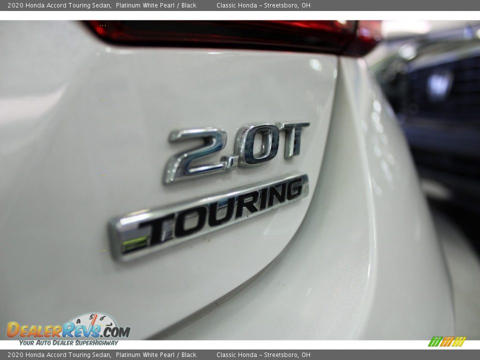 2020 Honda Accord Touring Sedan Platinum White Pearl / Black Photo #10