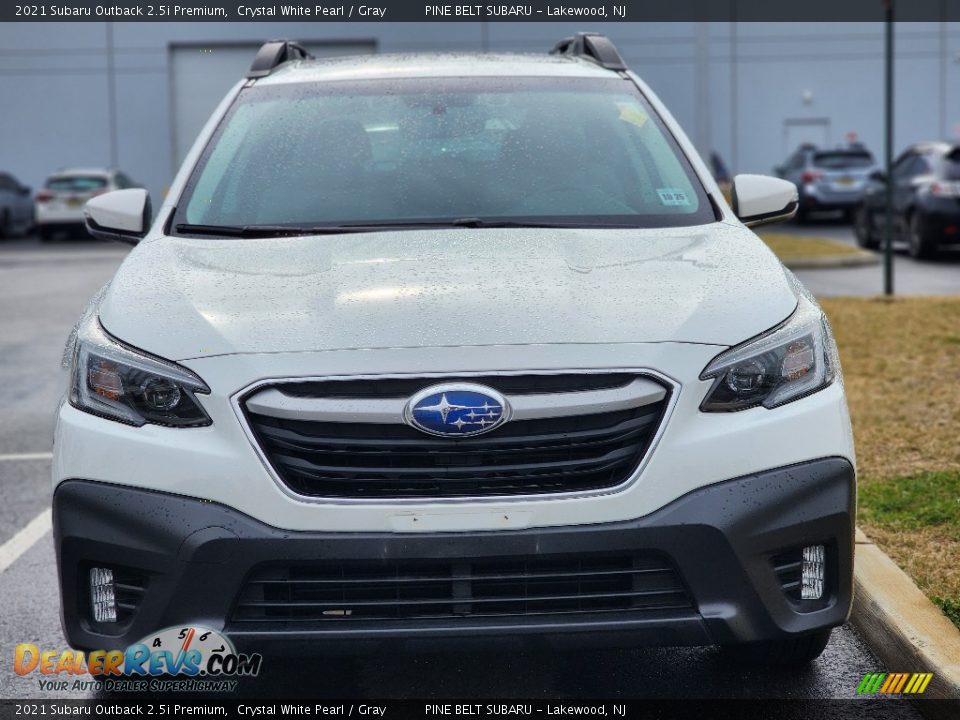 2021 Subaru Outback 2.5i Premium Crystal White Pearl / Gray Photo #2