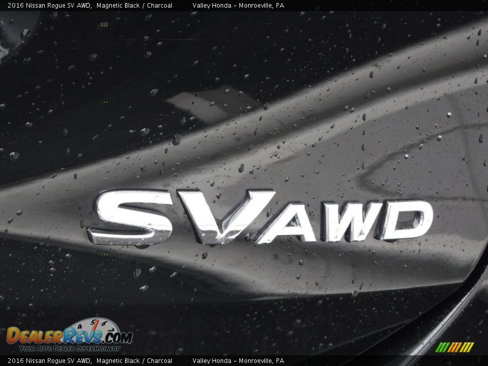 2016 Nissan Rogue SV AWD Logo Photo #6
