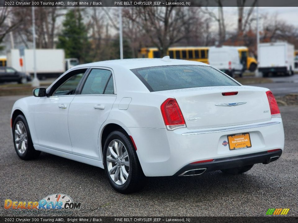 2022 Chrysler 300 Touring AWD Bright White / Black Photo #15