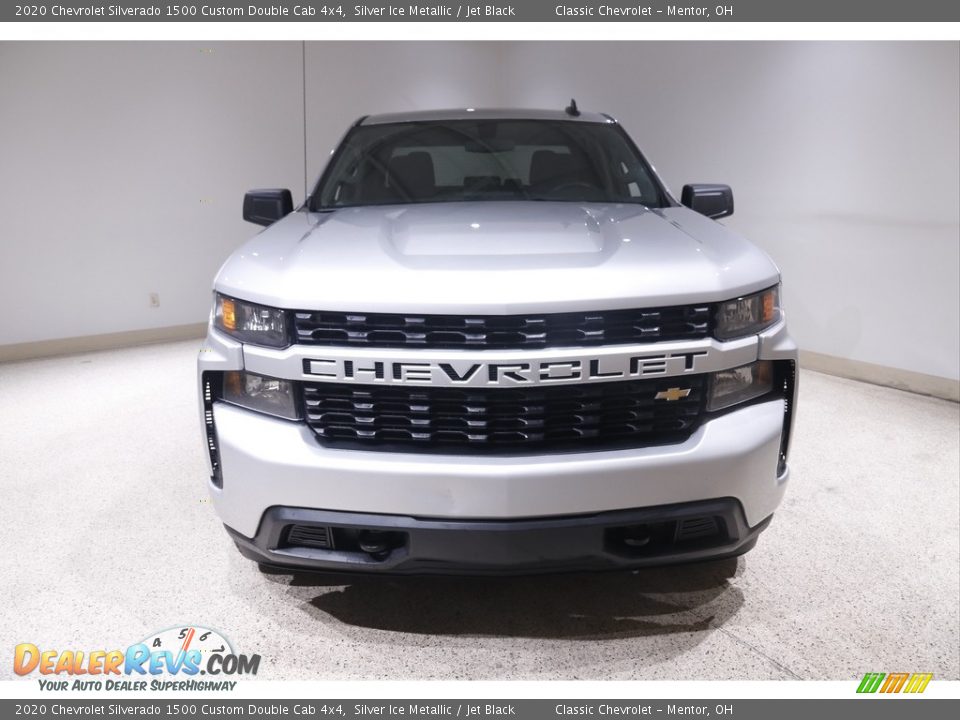 2020 Chevrolet Silverado 1500 Custom Double Cab 4x4 Silver Ice Metallic / Jet Black Photo #2