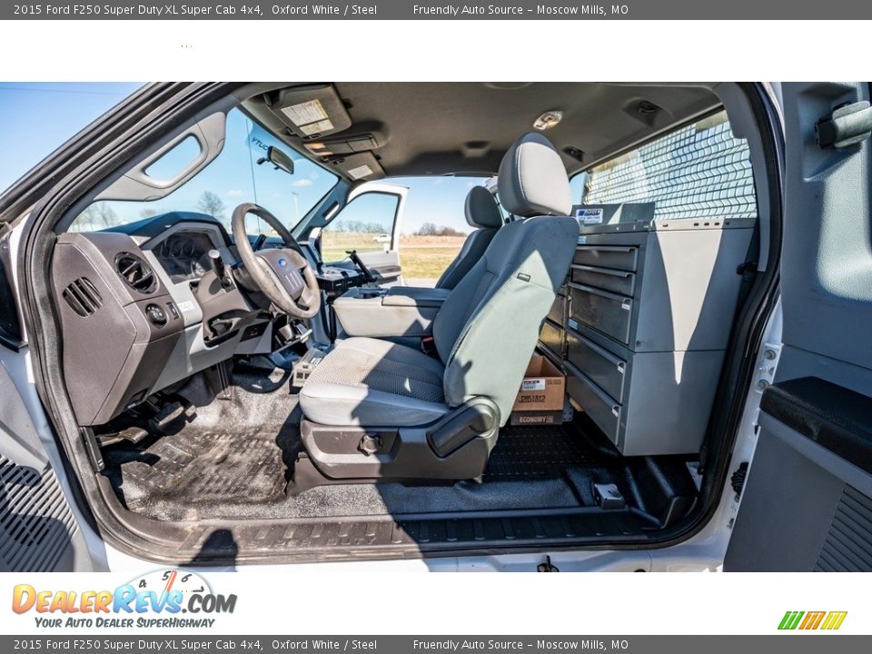 2015 Ford F250 Super Duty XL Super Cab 4x4 Oxford White / Steel Photo #3