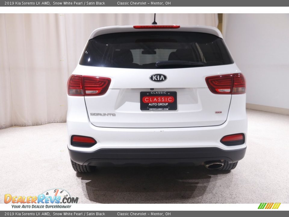 2019 Kia Sorento LX AWD Snow White Pearl / Satin Black Photo #17