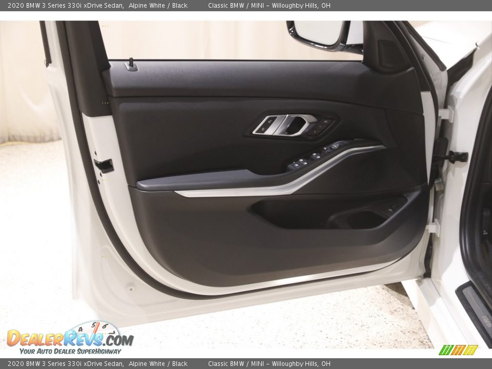 2020 BMW 3 Series 330i xDrive Sedan Alpine White / Black Photo #4