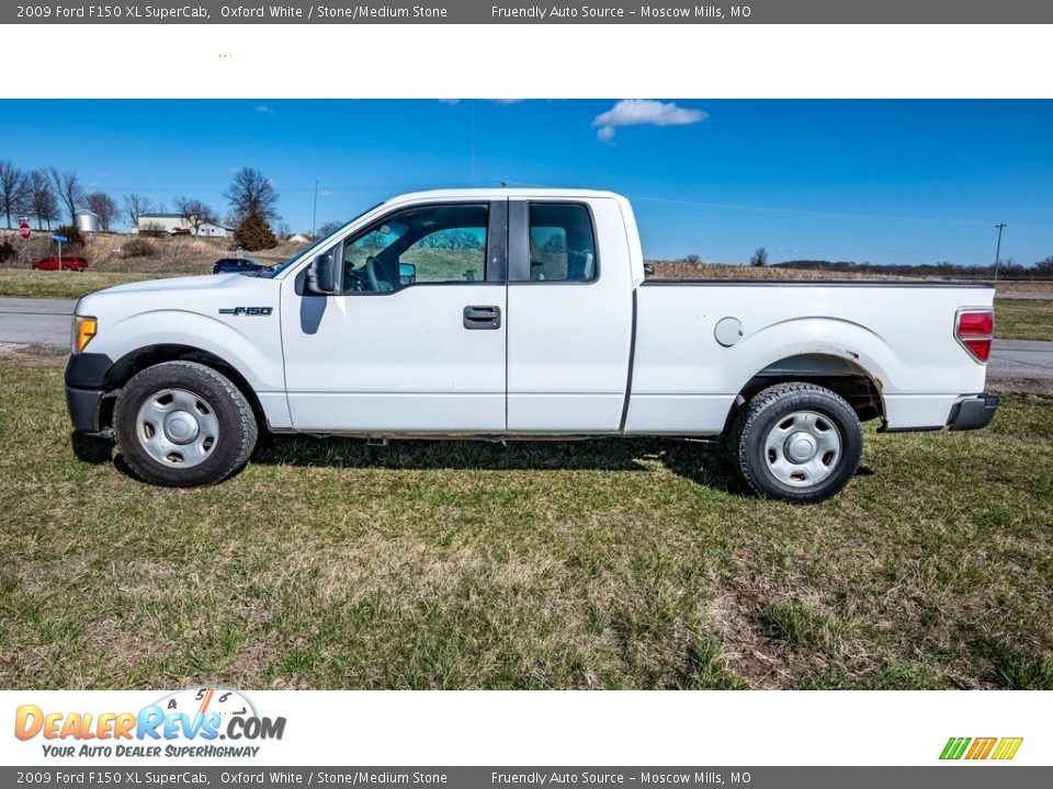 2009 Ford F150 XL SuperCab Oxford White / Stone/Medium Stone Photo #3