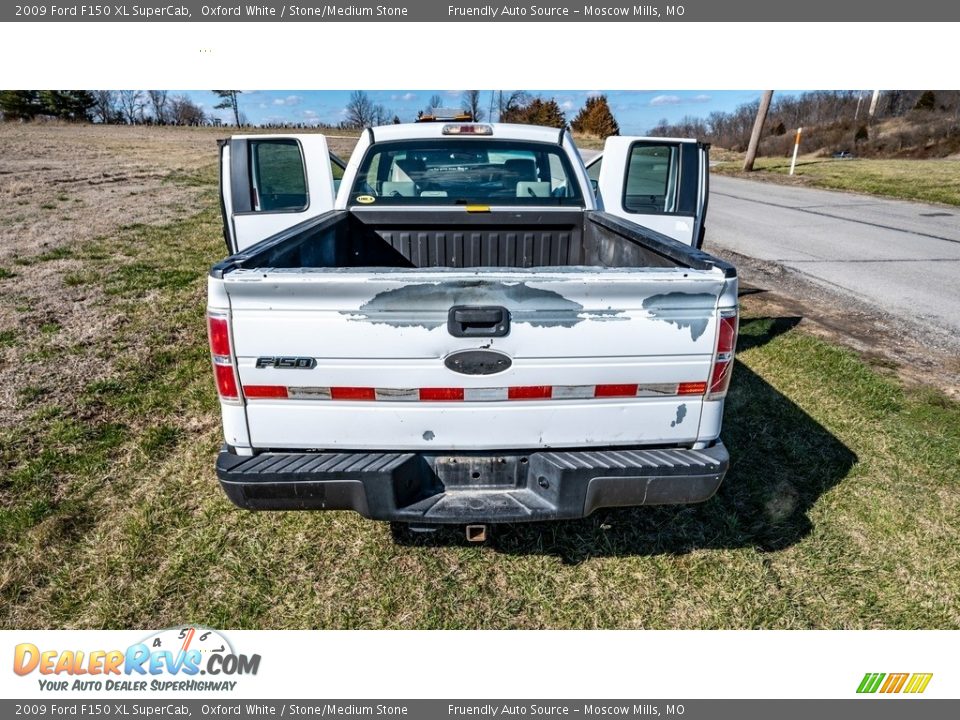 2009 Ford F150 XL SuperCab Oxford White / Stone/Medium Stone Photo #5