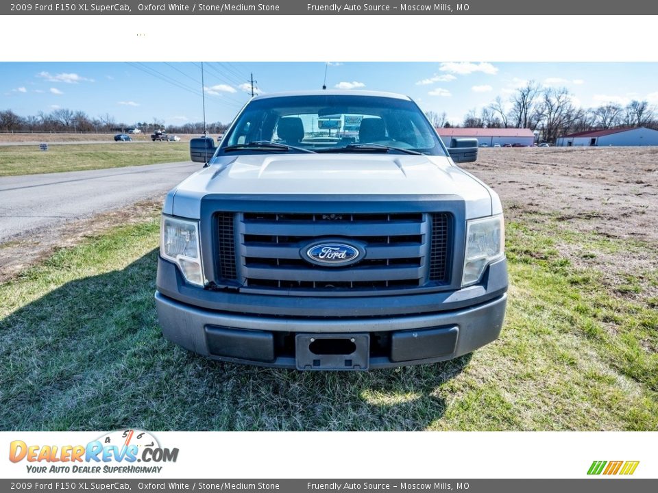 2009 Ford F150 XL SuperCab Oxford White / Stone/Medium Stone Photo #9