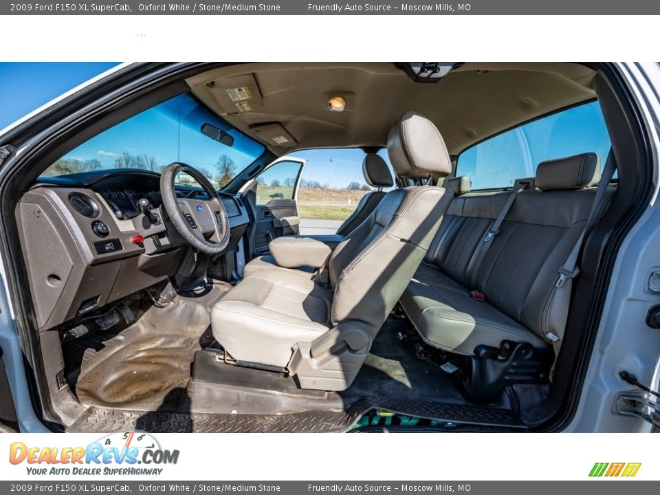 2009 Ford F150 XL SuperCab Oxford White / Stone/Medium Stone Photo #15