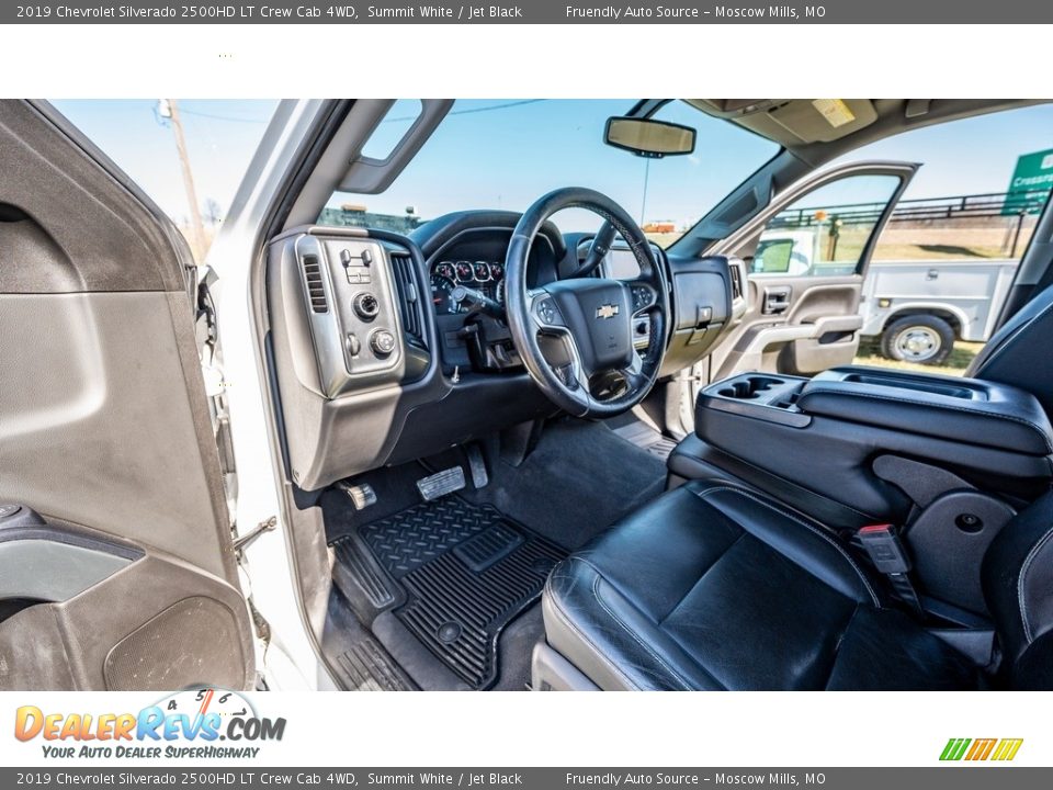 2019 Chevrolet Silverado 2500HD LT Crew Cab 4WD Summit White / Jet Black Photo #14