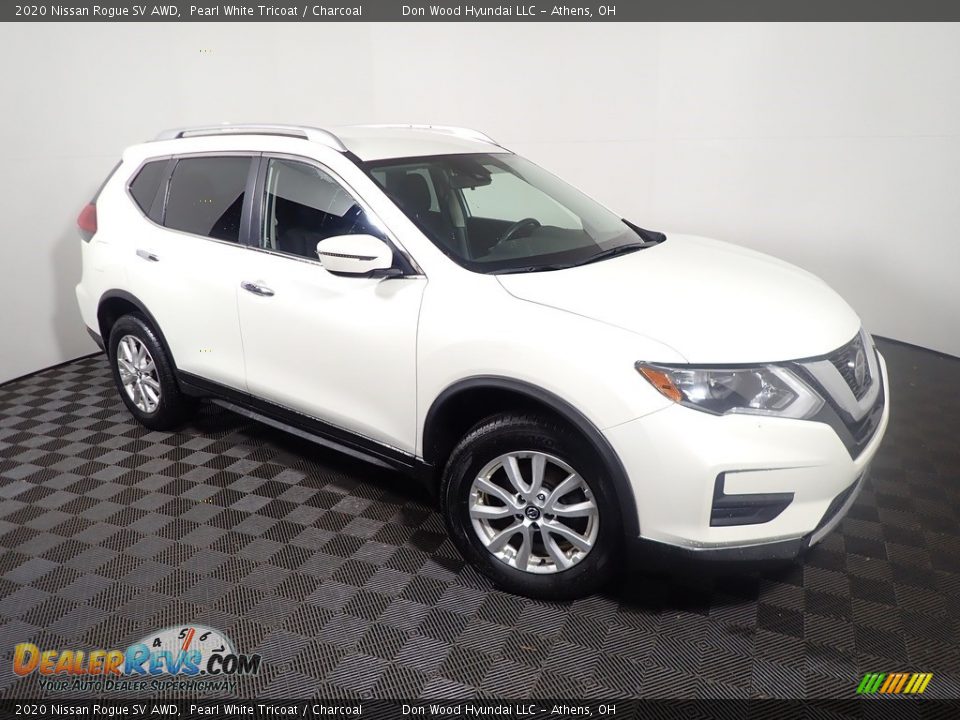 2020 Nissan Rogue SV AWD Pearl White Tricoat / Charcoal Photo #3