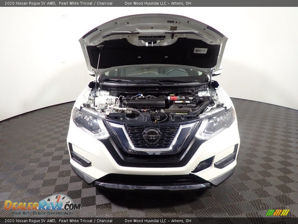2020 Nissan Rogue SV AWD Pearl White Tricoat / Charcoal Photo #6