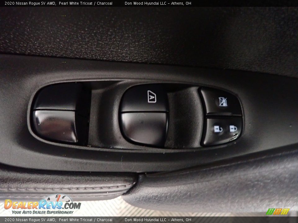 2020 Nissan Rogue SV AWD Pearl White Tricoat / Charcoal Photo #20