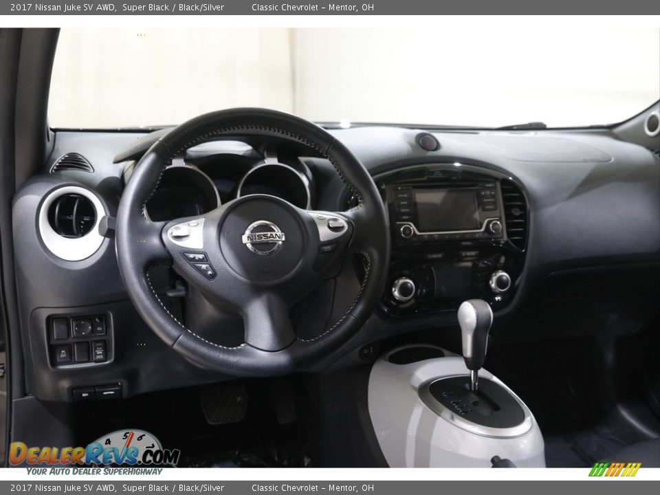 Dashboard of 2017 Nissan Juke SV AWD Photo #6