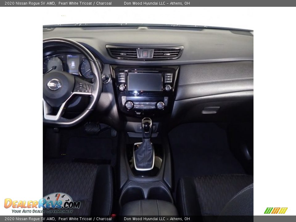 2020 Nissan Rogue SV AWD Pearl White Tricoat / Charcoal Photo #24