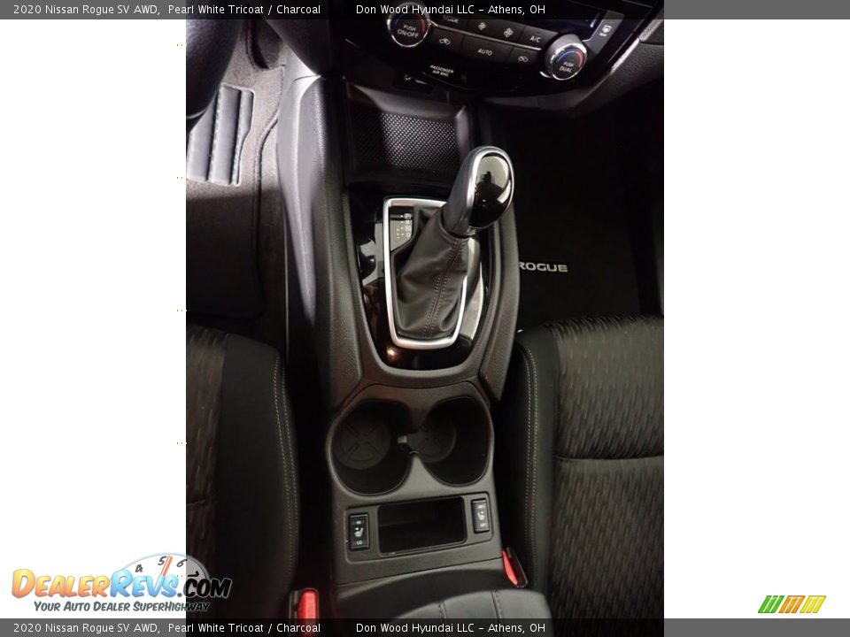2020 Nissan Rogue SV AWD Pearl White Tricoat / Charcoal Photo #31
