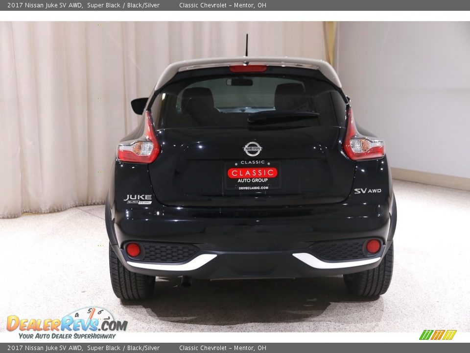 2017 Nissan Juke SV AWD Super Black / Black/Silver Photo #21