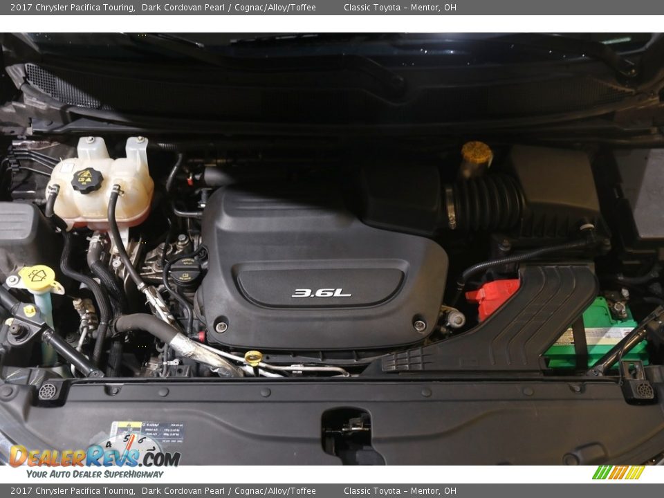 2017 Chrysler Pacifica Touring Dark Cordovan Pearl / Cognac/Alloy/Toffee Photo #24