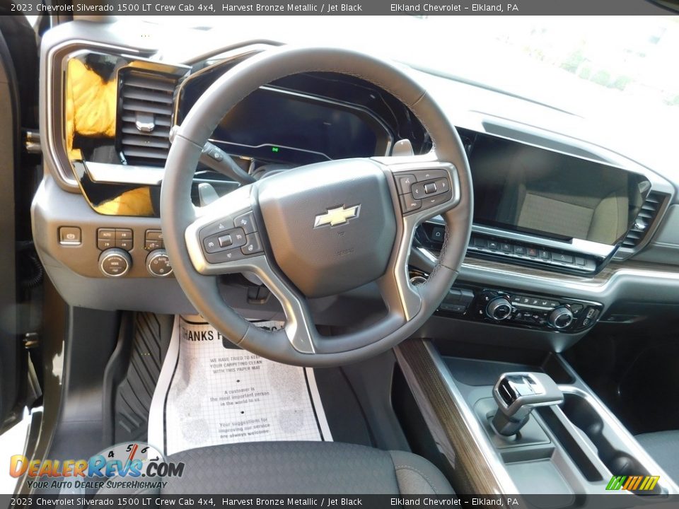 Dashboard of 2023 Chevrolet Silverado 1500 LT Crew Cab 4x4 Photo #20