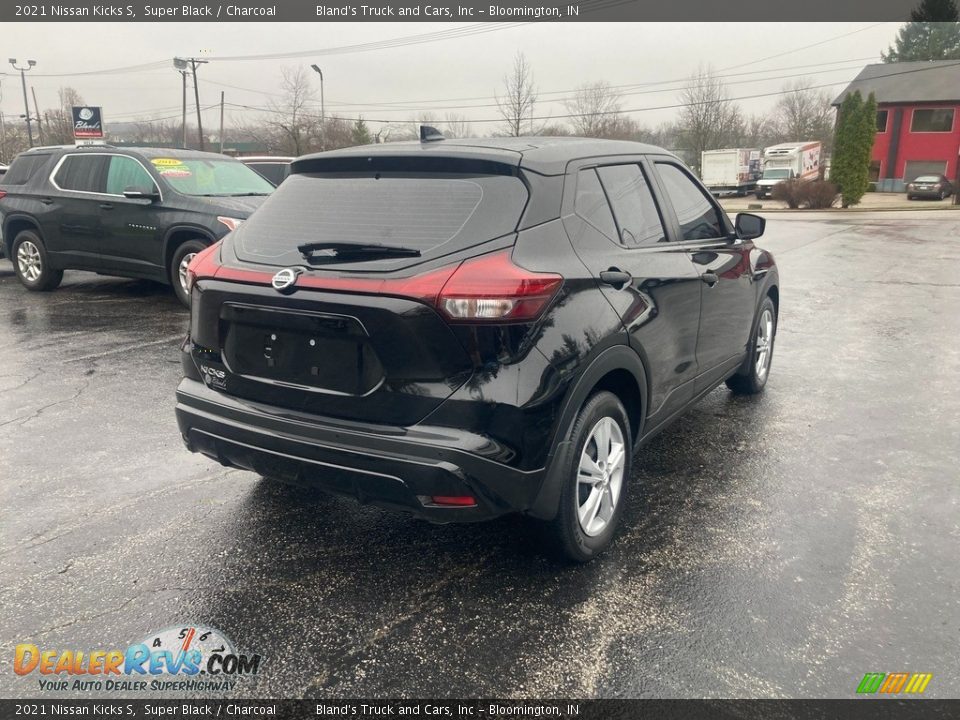 2021 Nissan Kicks S Super Black / Charcoal Photo #6