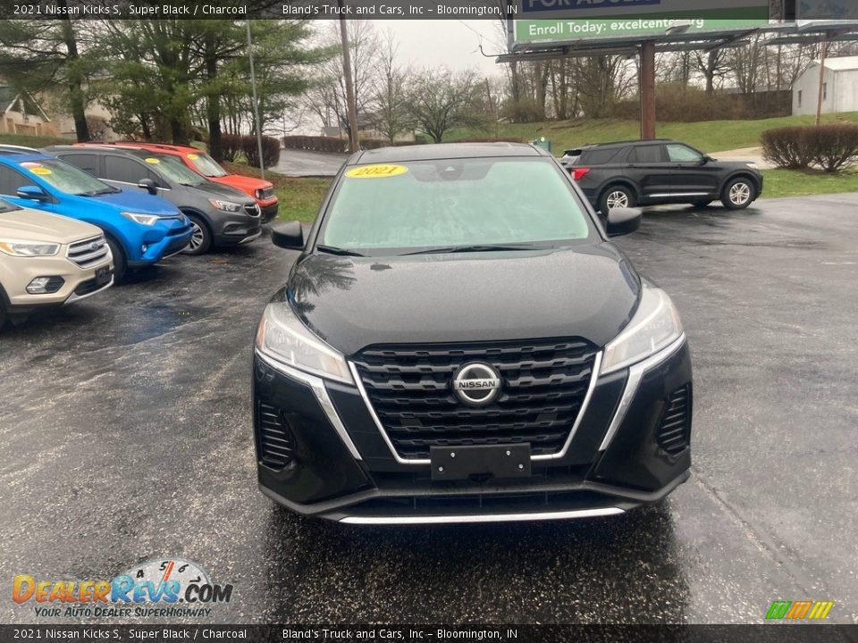 2021 Nissan Kicks S Super Black / Charcoal Photo #8