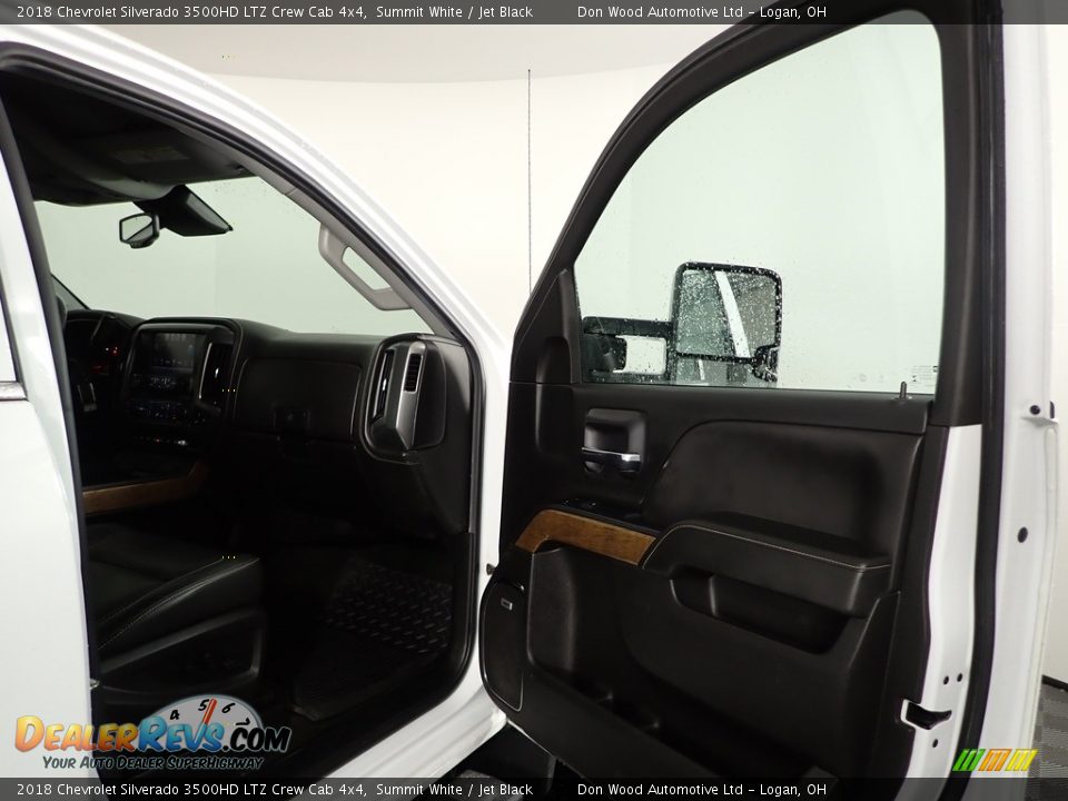 2018 Chevrolet Silverado 3500HD LTZ Crew Cab 4x4 Summit White / Jet Black Photo #25