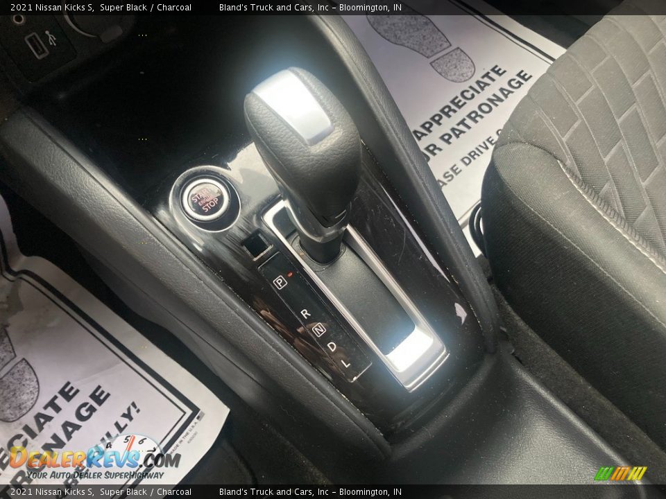 2021 Nissan Kicks S Shifter Photo #20