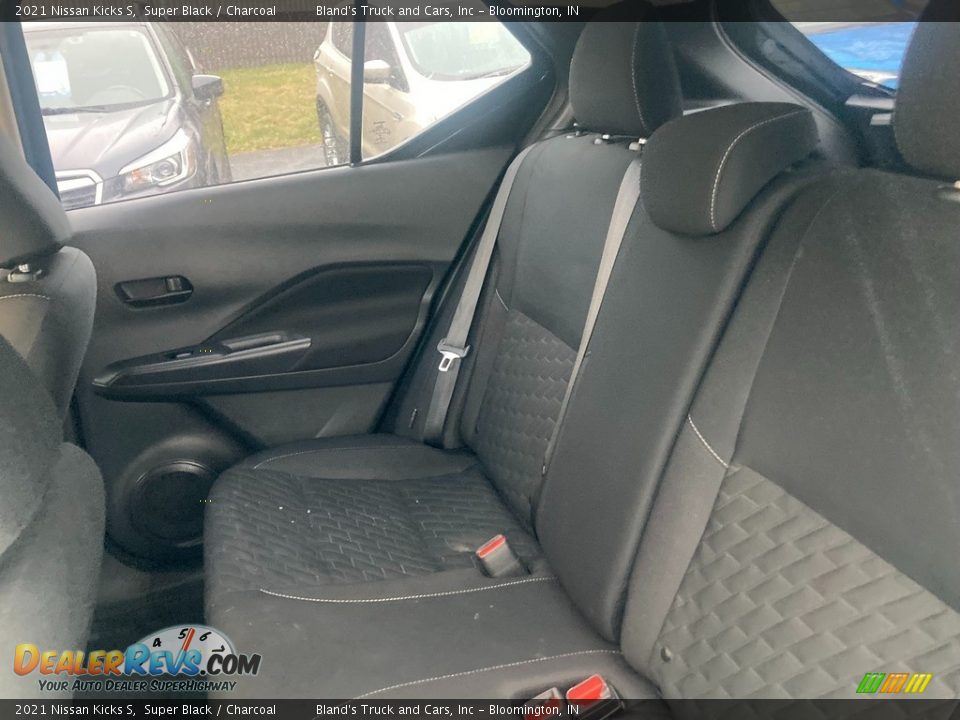2021 Nissan Kicks S Super Black / Charcoal Photo #29