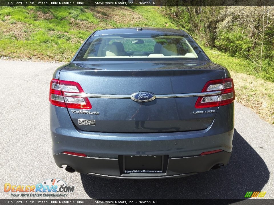 2019 Ford Taurus Limited Blue Metallic / Dune Photo #8