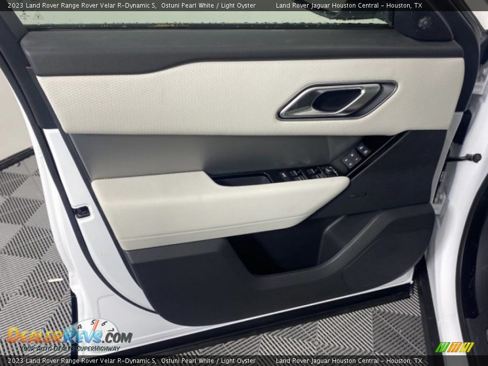 Door Panel of 2023 Land Rover Range Rover Velar R-Dynamic S Photo #13