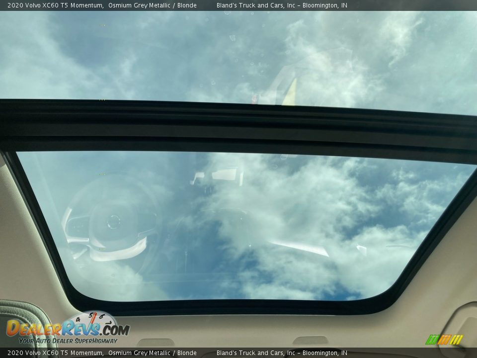 Sunroof of 2020 Volvo XC60 T5 Momentum Photo #22