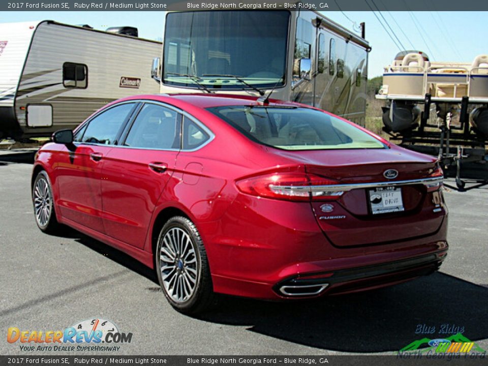 2017 Ford Fusion SE Ruby Red / Medium Light Stone Photo #3