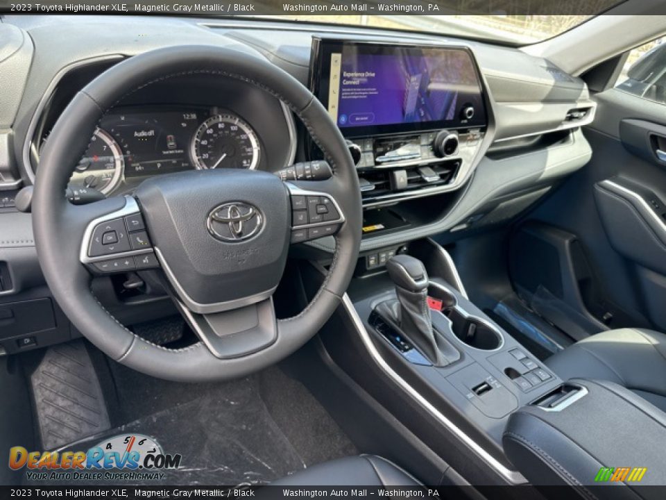 2023 Toyota Highlander XLE Magnetic Gray Metallic / Black Photo #3