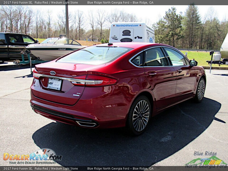 2017 Ford Fusion SE Ruby Red / Medium Light Stone Photo #5