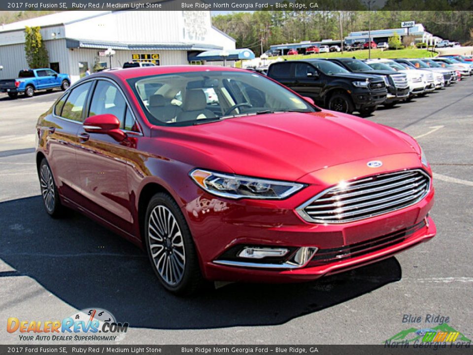 2017 Ford Fusion SE Ruby Red / Medium Light Stone Photo #7