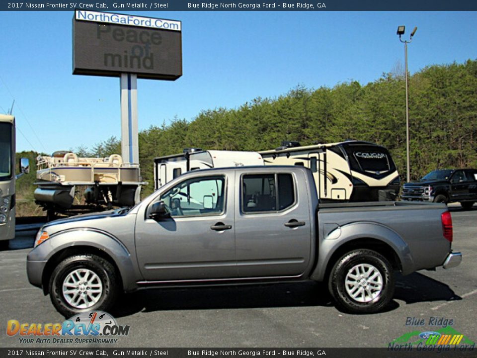 2017 Nissan Frontier SV Crew Cab Gun Metallic / Steel Photo #2