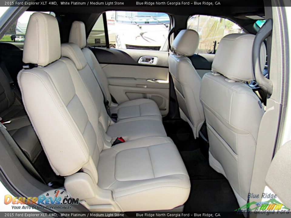 2015 Ford Explorer XLT 4WD White Platinum / Medium Light Stone Photo #13