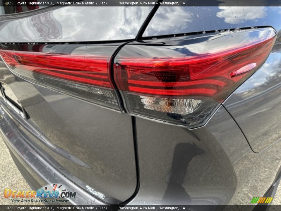 2023 Toyota Highlander XLE Magnetic Gray Metallic / Black Photo #24