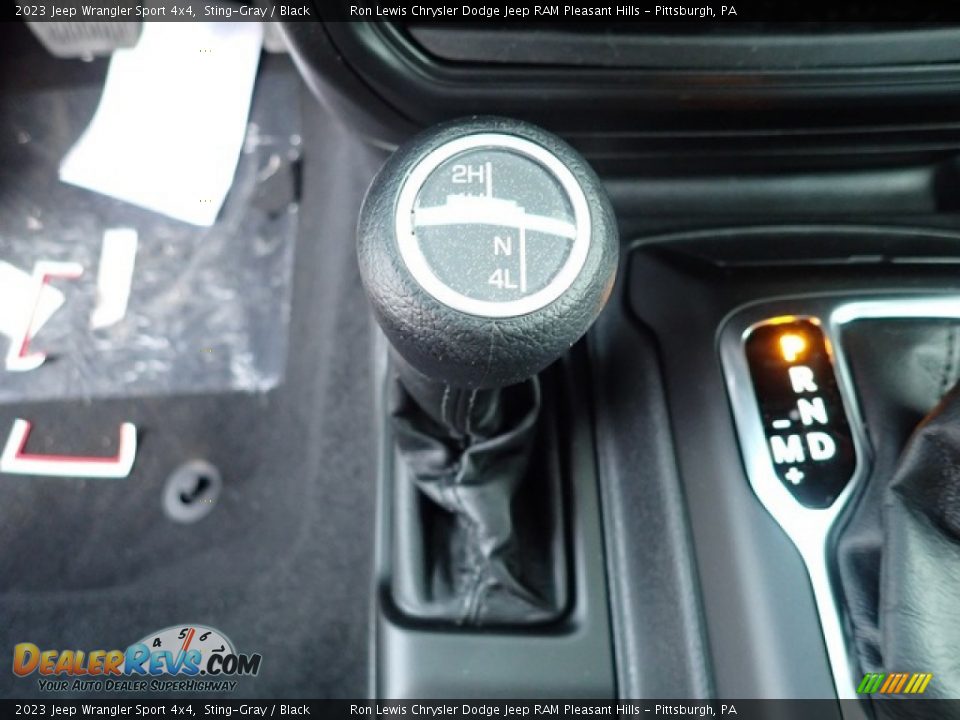 2023 Jeep Wrangler Sport 4x4 Shifter Photo #18