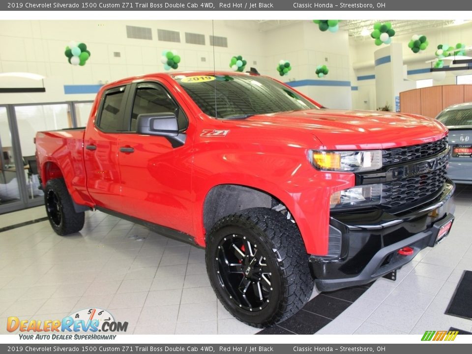 2019 Chevrolet Silverado 1500 Custom Z71 Trail Boss Double Cab 4WD Red Hot / Jet Black Photo #3