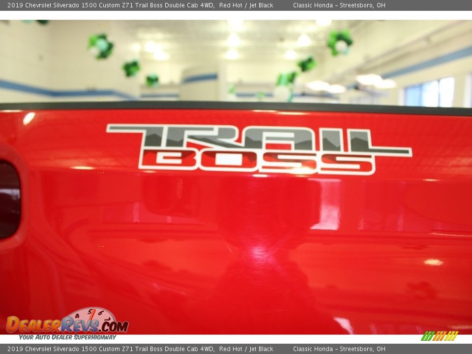 2019 Chevrolet Silverado 1500 Custom Z71 Trail Boss Double Cab 4WD Red Hot / Jet Black Photo #8