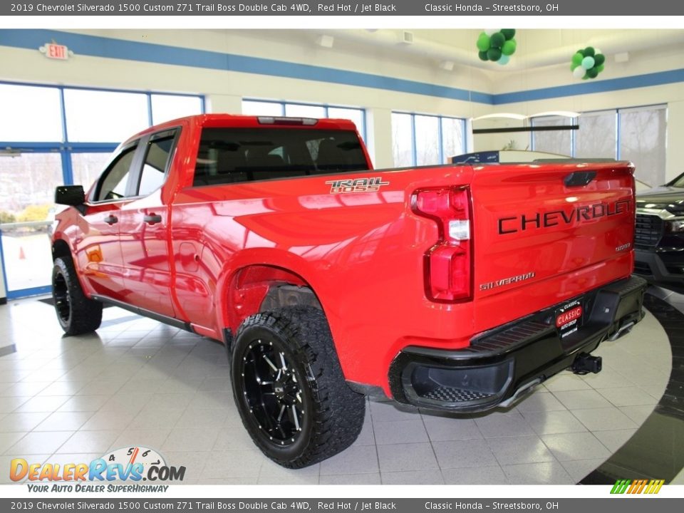 2019 Chevrolet Silverado 1500 Custom Z71 Trail Boss Double Cab 4WD Red Hot / Jet Black Photo #11