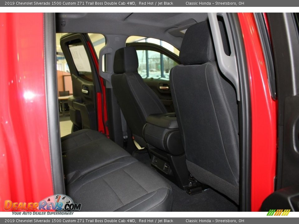 2019 Chevrolet Silverado 1500 Custom Z71 Trail Boss Double Cab 4WD Red Hot / Jet Black Photo #20