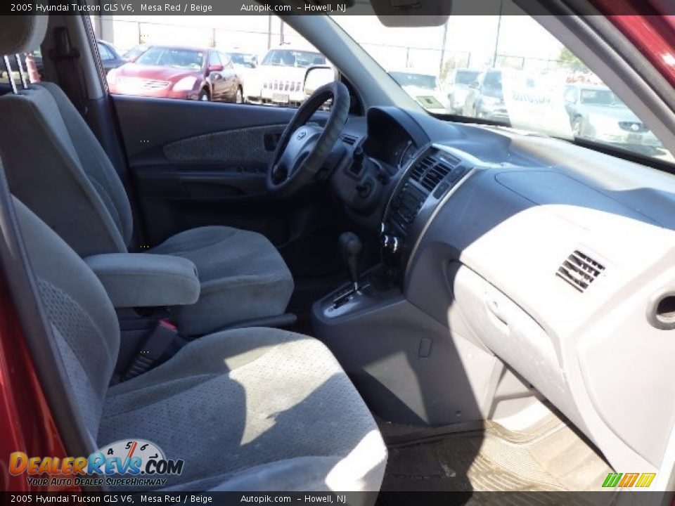 2005 Hyundai Tucson GLS V6 Mesa Red / Beige Photo #8