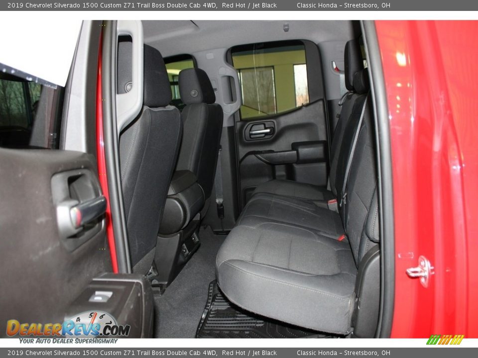 2019 Chevrolet Silverado 1500 Custom Z71 Trail Boss Double Cab 4WD Red Hot / Jet Black Photo #26