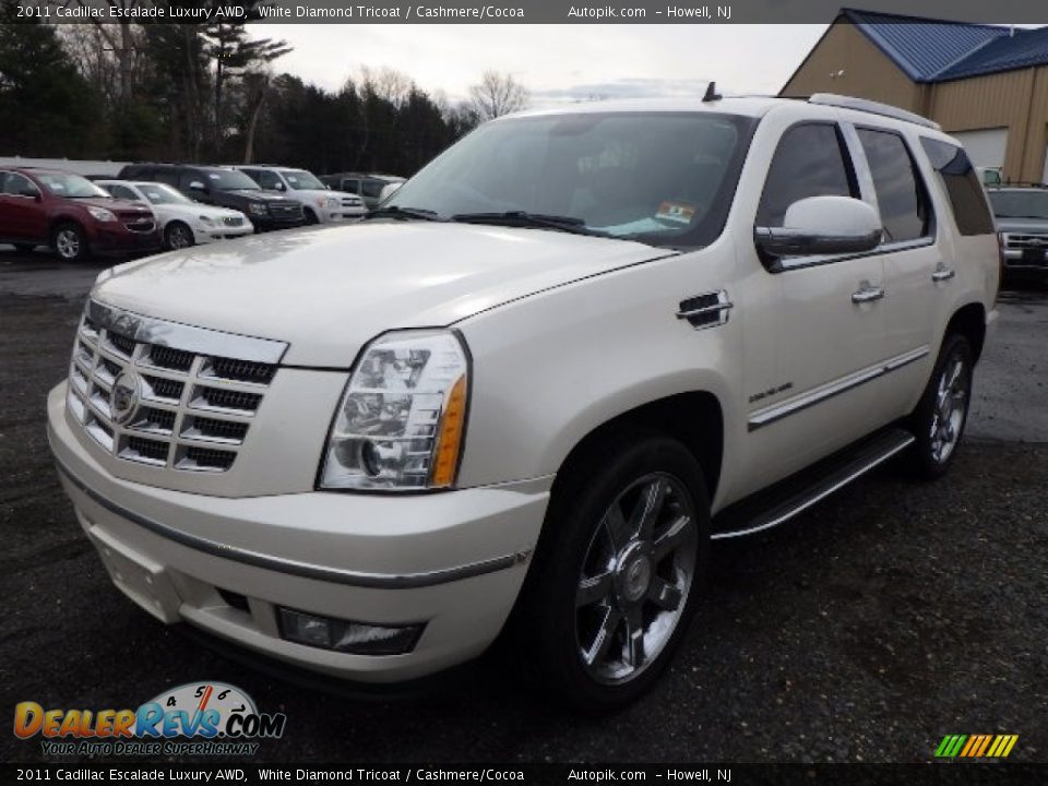 2011 Cadillac Escalade Luxury AWD White Diamond Tricoat / Cashmere/Cocoa Photo #1