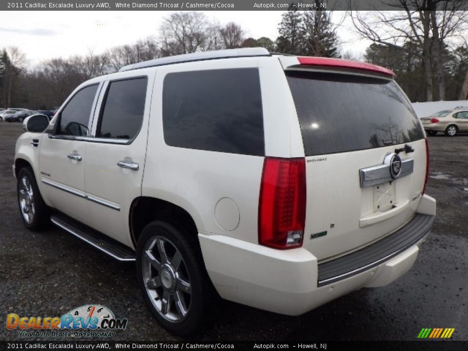 2011 Cadillac Escalade Luxury AWD White Diamond Tricoat / Cashmere/Cocoa Photo #4